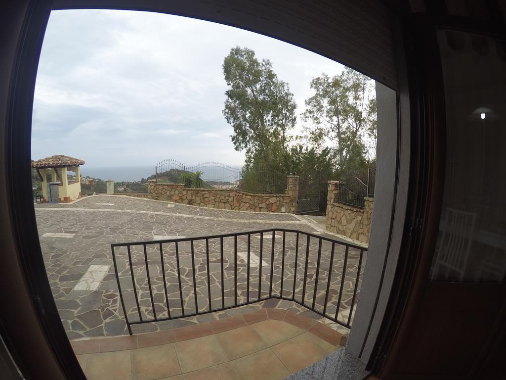 Appartamenti Con Vista Panoramica Santa Maria Navarrese Exterior photo